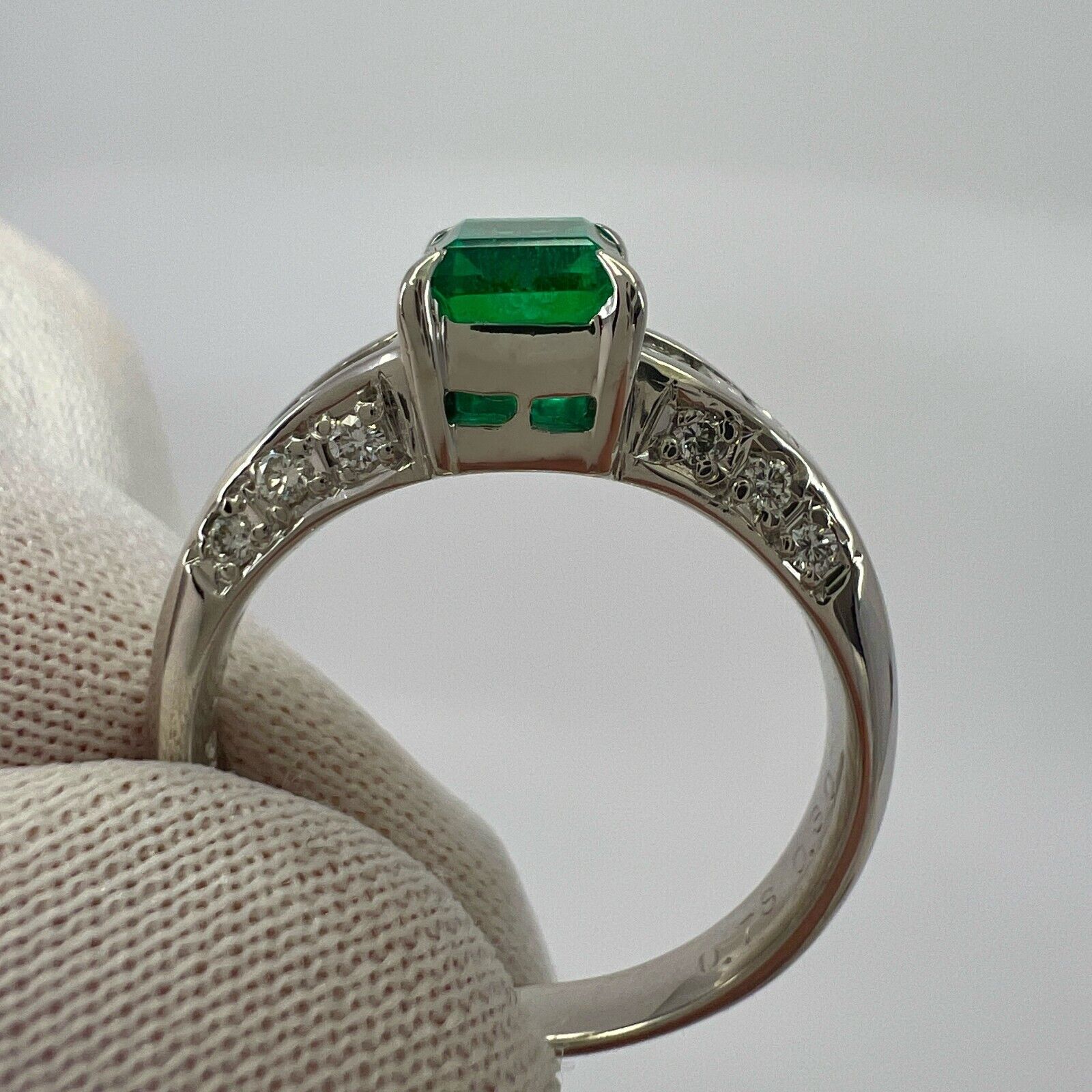 1.08ct Fine Green Colombian Emerald And Diamond Platinum Modern Solitaire Ring — view 5