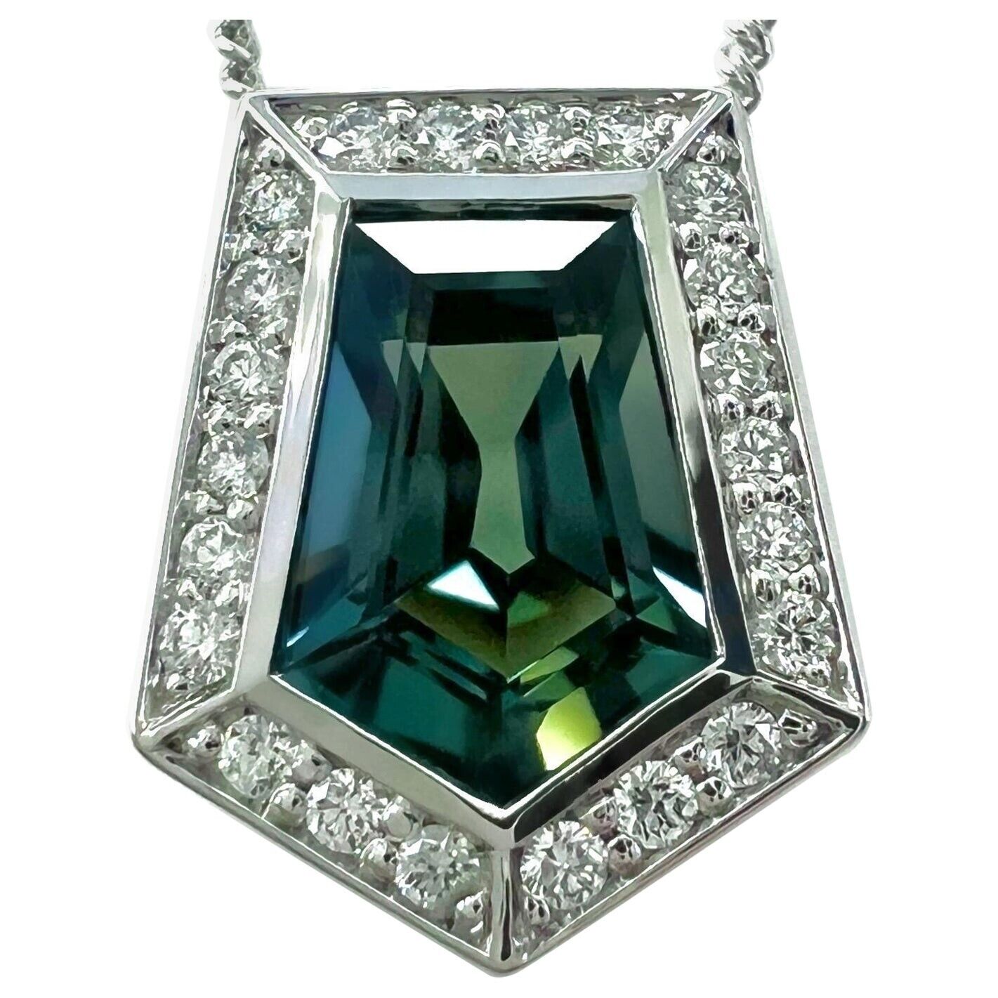 IGI Certified 1.46ct Colour Change Untreated Fancy Cut Sapphire Diamond Pendant — view 1