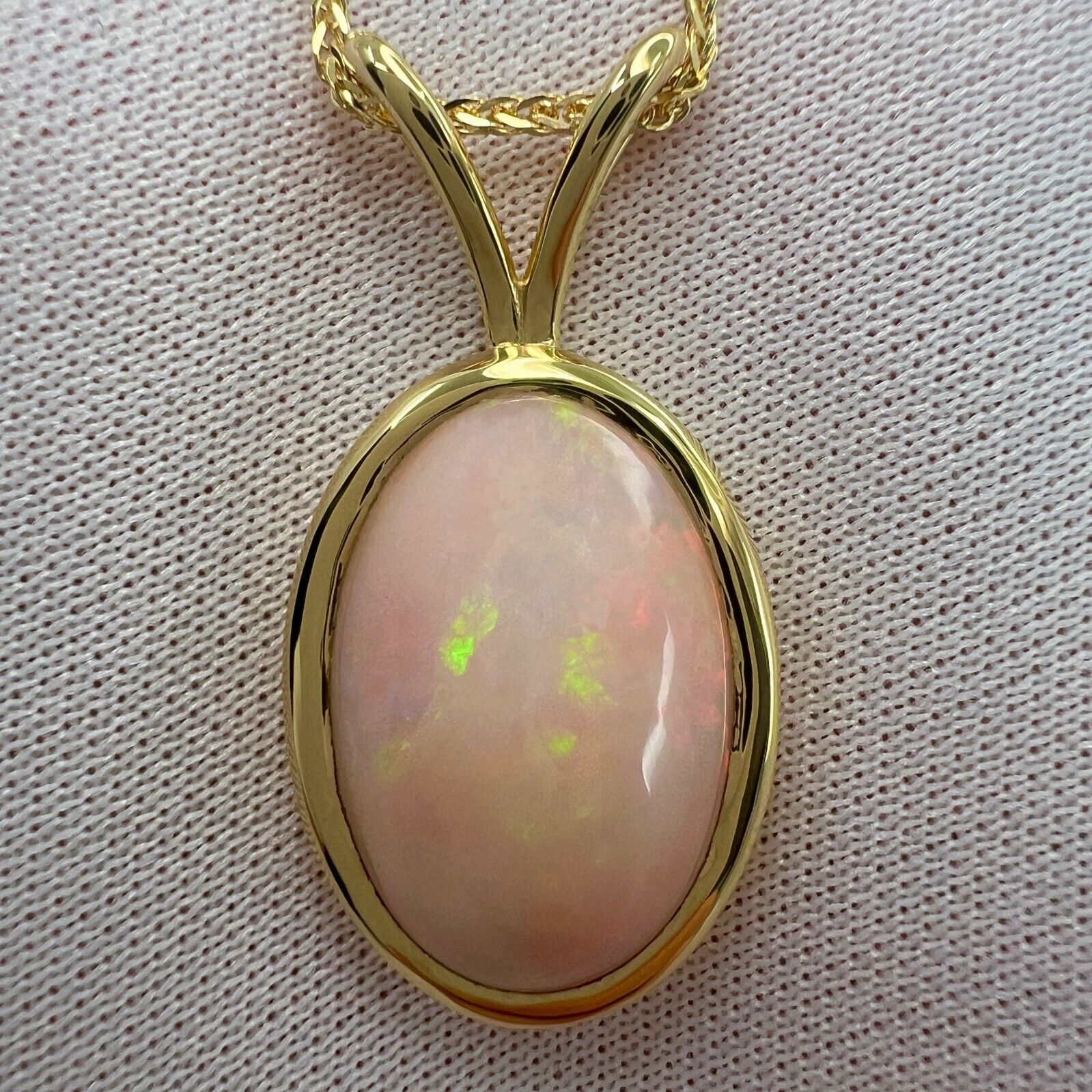 6.15ct Fine White Opal Oval Cabochon 18k Yellow Gold Bezel Pendant Necklace — view 5