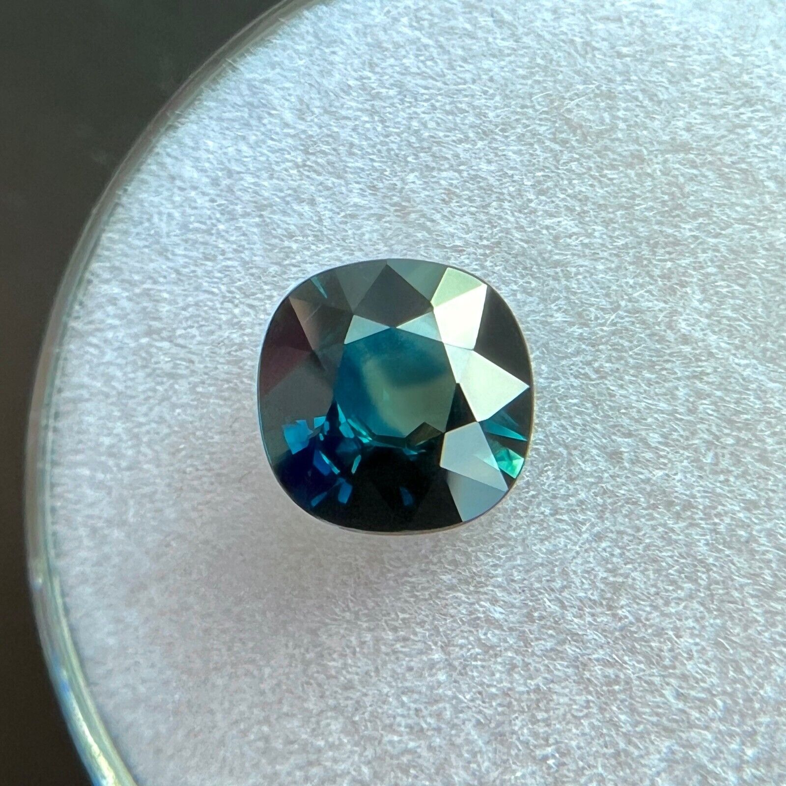 NATURAL 1.60ct Bi Colour Sapphire UNIQUE Blue Green Cushion Cut Loose Gem IF — view 3
