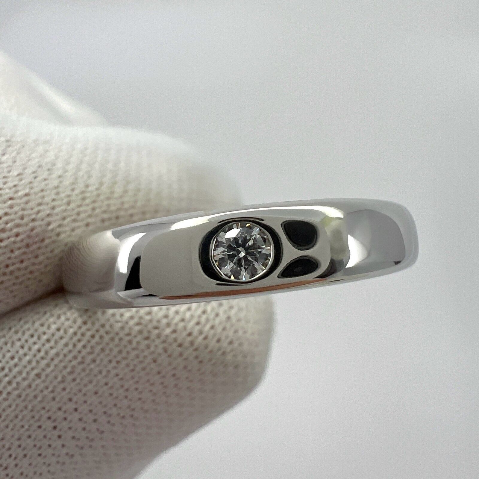 Vintage Van Cleef & Arpels NY Natural Diamond Platinum Solitaire Band Ring 49 — view 3