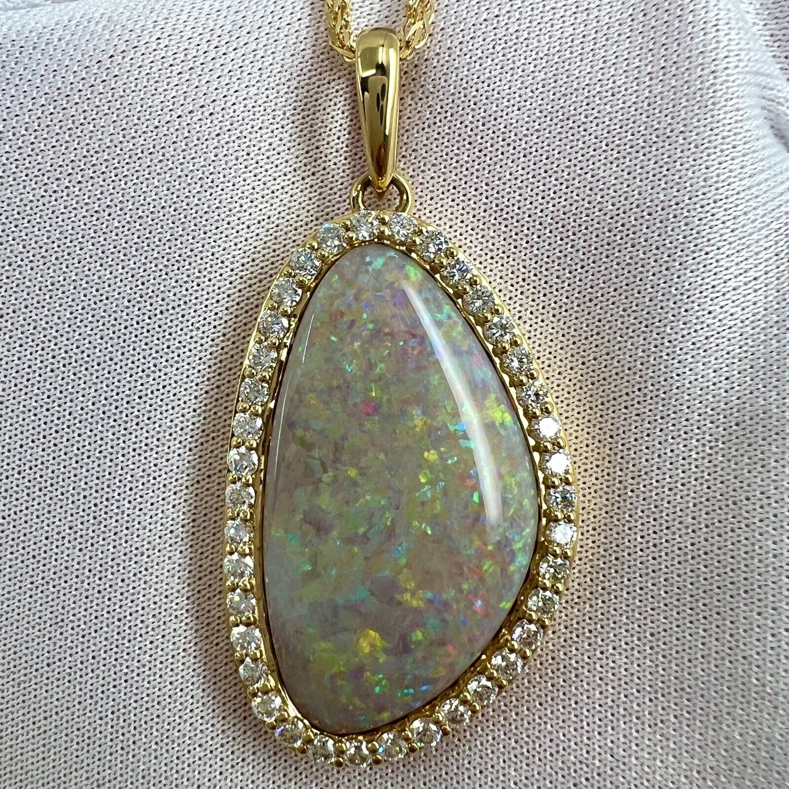 20 Carat Australian Coober Pedy Opal & Diamond 18k Yellow Gold Pendant Necklace — view 4