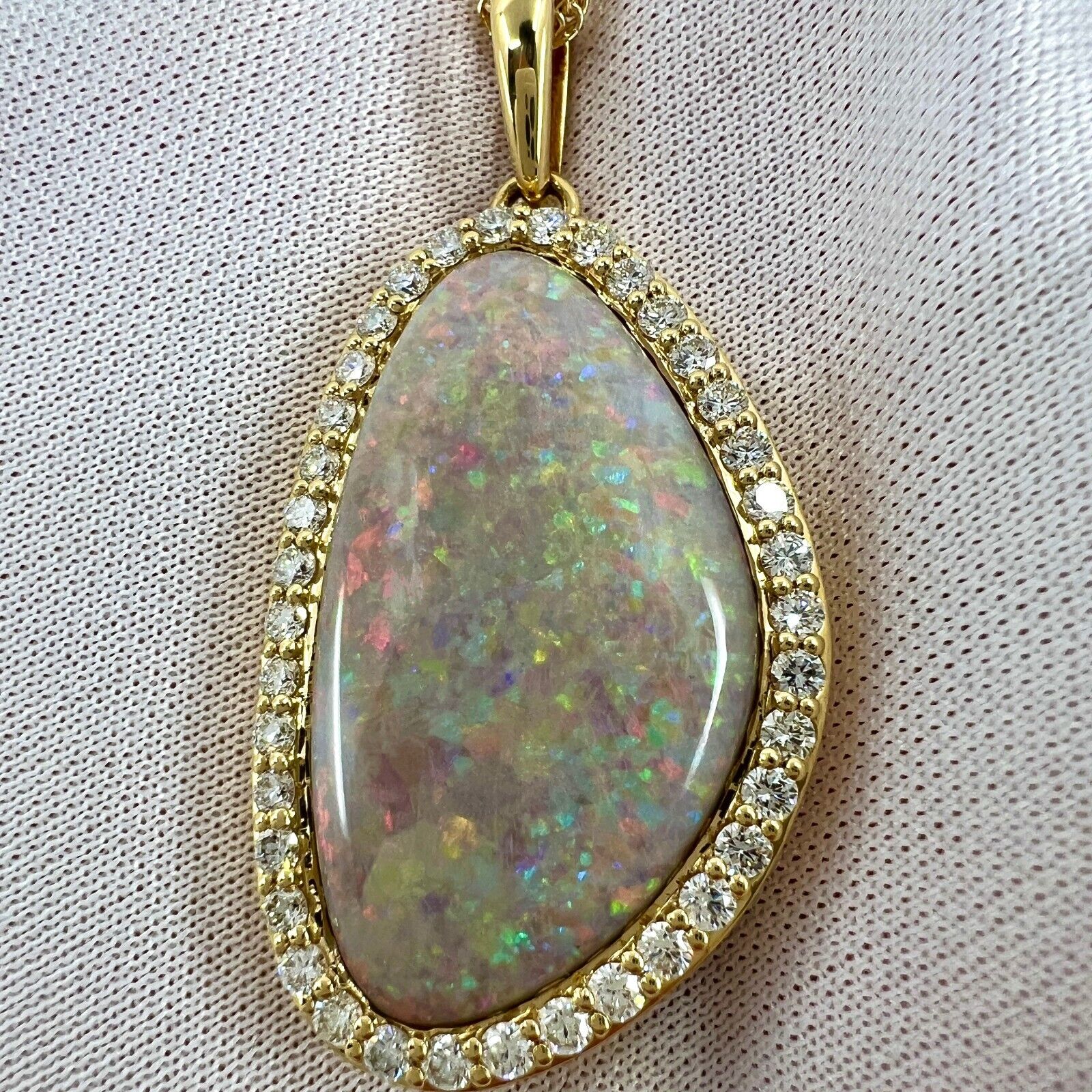 20 Carat Australian Coober Pedy Opal & Diamond 18k Yellow Gold Pendant Necklace — view 5