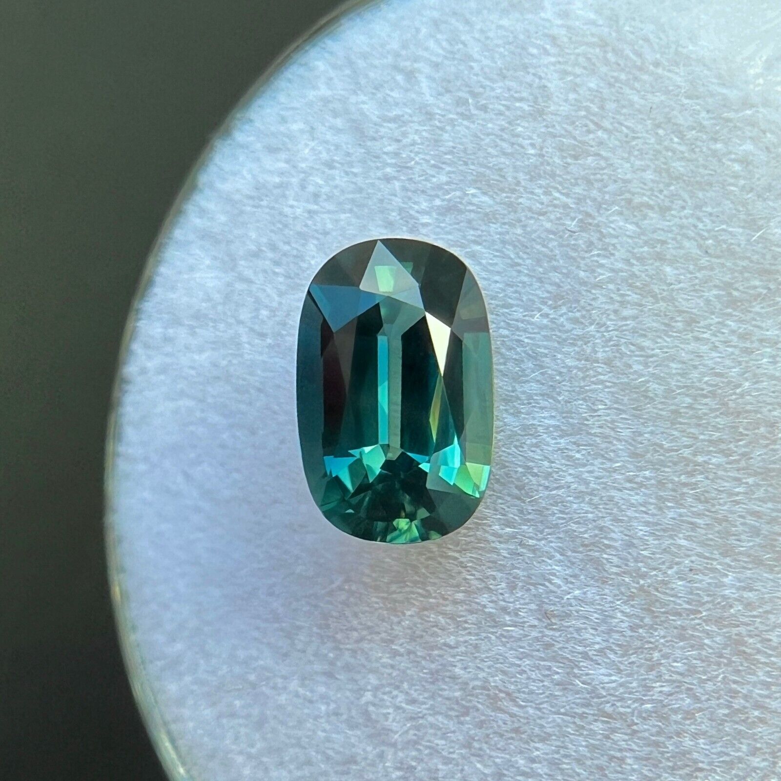 1.48ct Vivid Blue Green NATURAL Sapphire GRA CERTIFIED Elongated Oval Cut Gem — view 4