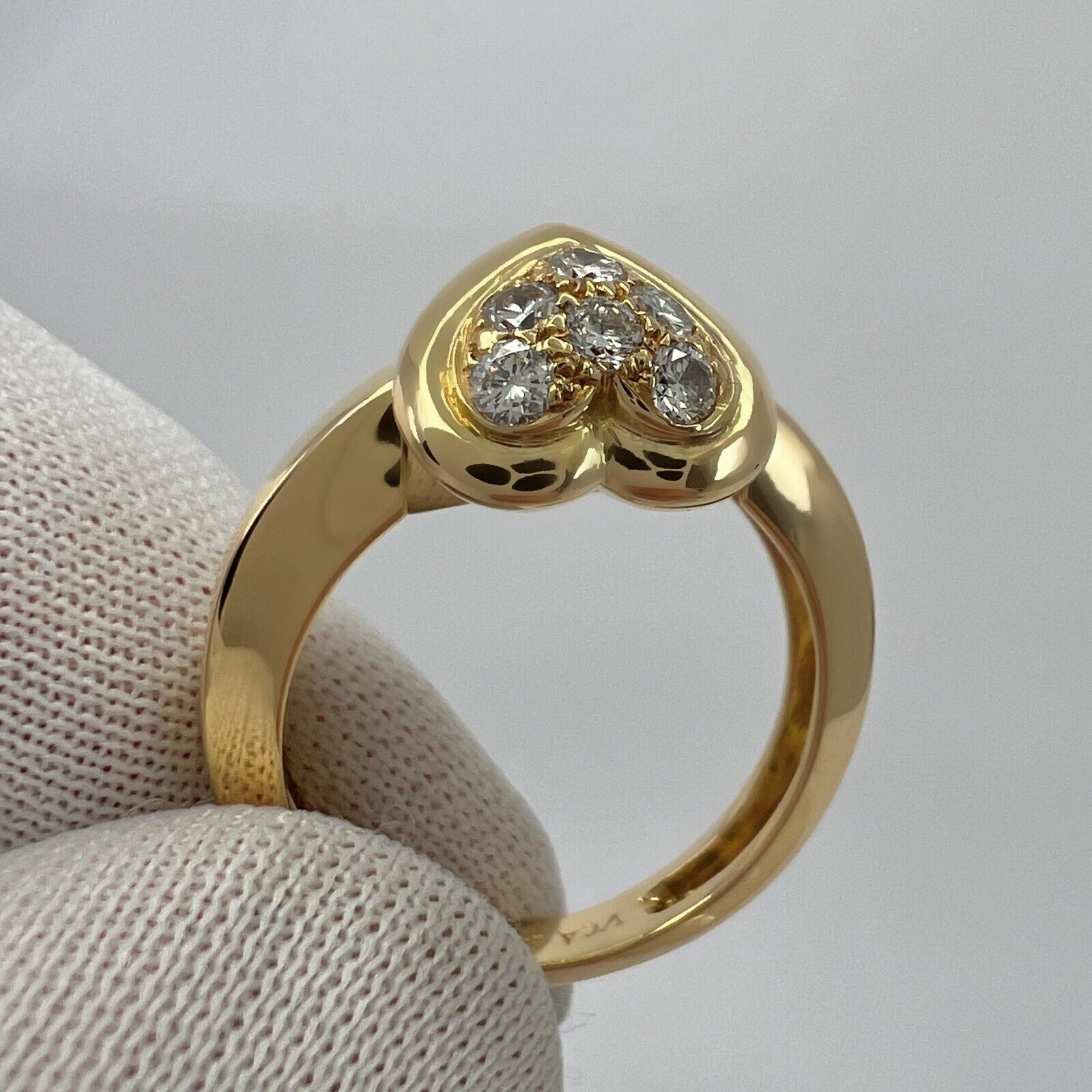 Rare Vintage Van Cleef & Arpels 18k Yellow Gold Diamond Heart Ring And Pendant — view 5