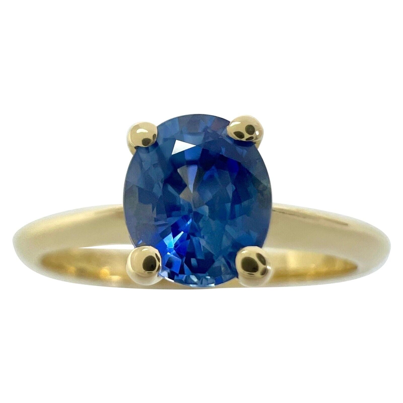 Fine Vivid Cornflower Blue Ceylon Sapphire Oval Cut 18k Yellow Solitaire Ring — view 1