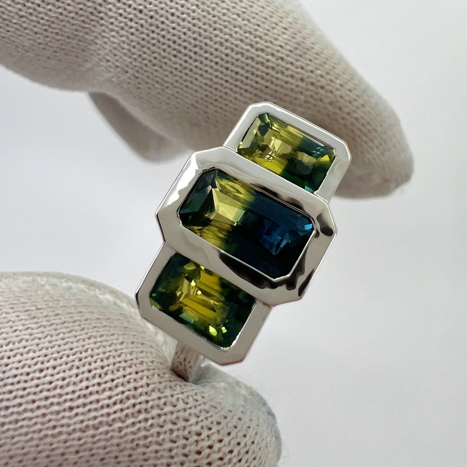 2.00ct Bi Colour Yellow Blue Australian Sapphire 18k White Gold Three Stone Ring — view 5