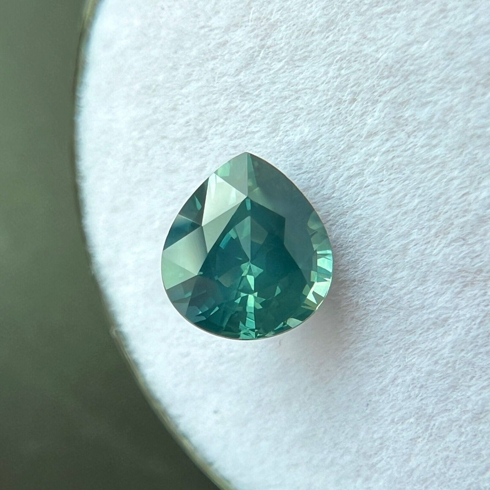 1.42ct UNIQUE Blue Green Teal Sapphire GIA CERTIFIED Pear Teardrop Cut Gemstone — view 4