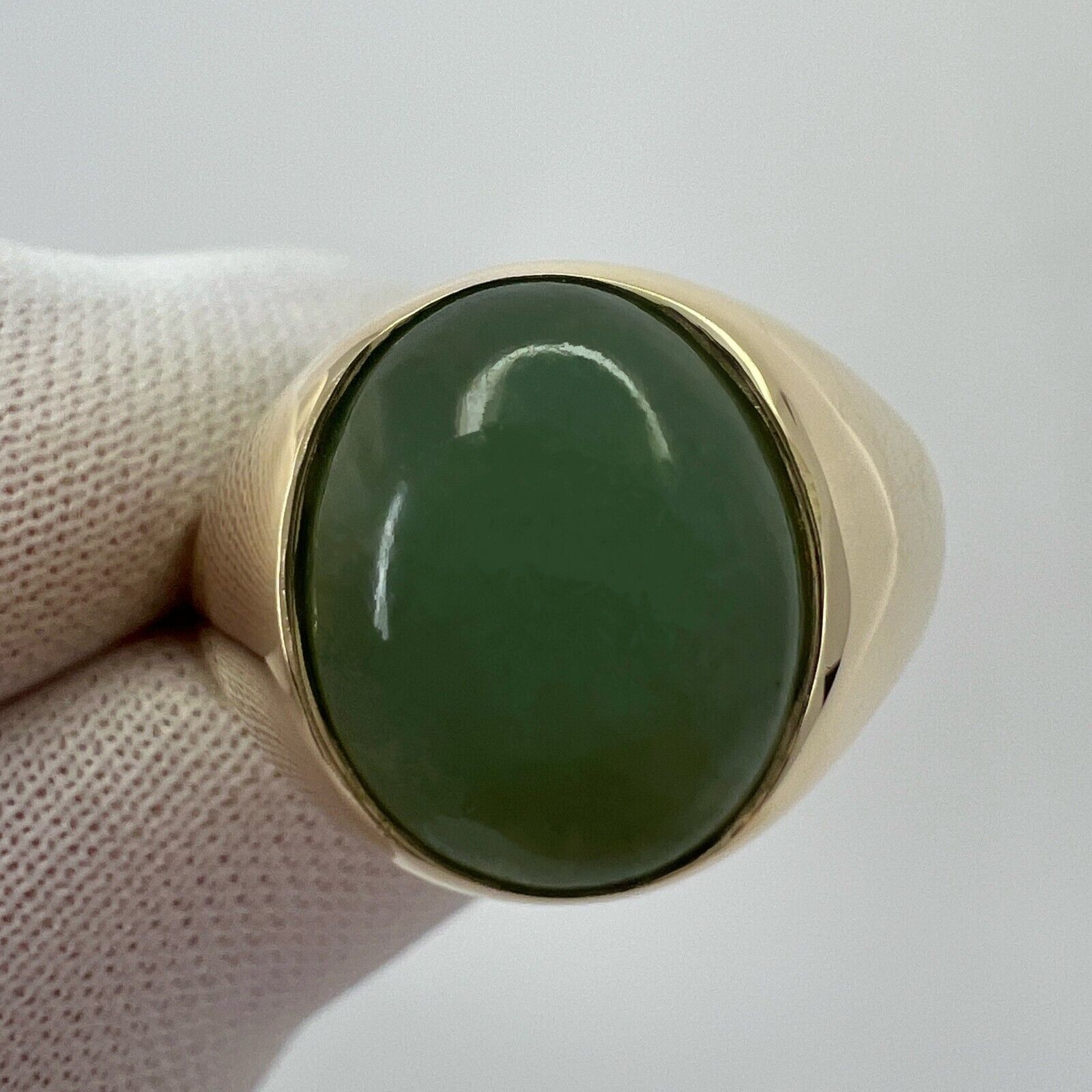 5.70ct GIA Certified Jadeite A Grade Jade Untreated Yellow Gold Oval Signet Ring — view 4