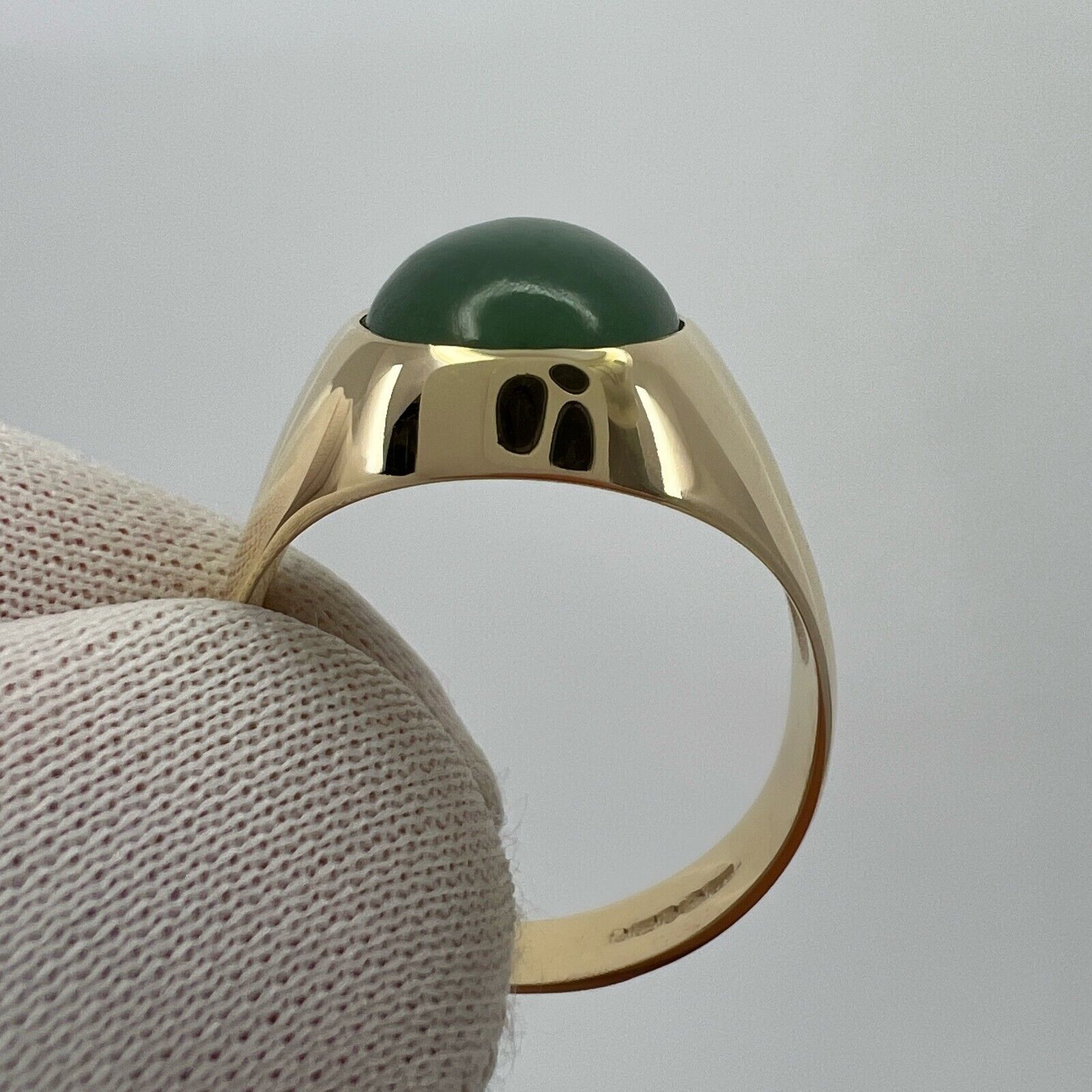 5.70ct GIA Certified Jadeite A Grade Jade Untreated Yellow Gold Oval Signet Ring — view 5