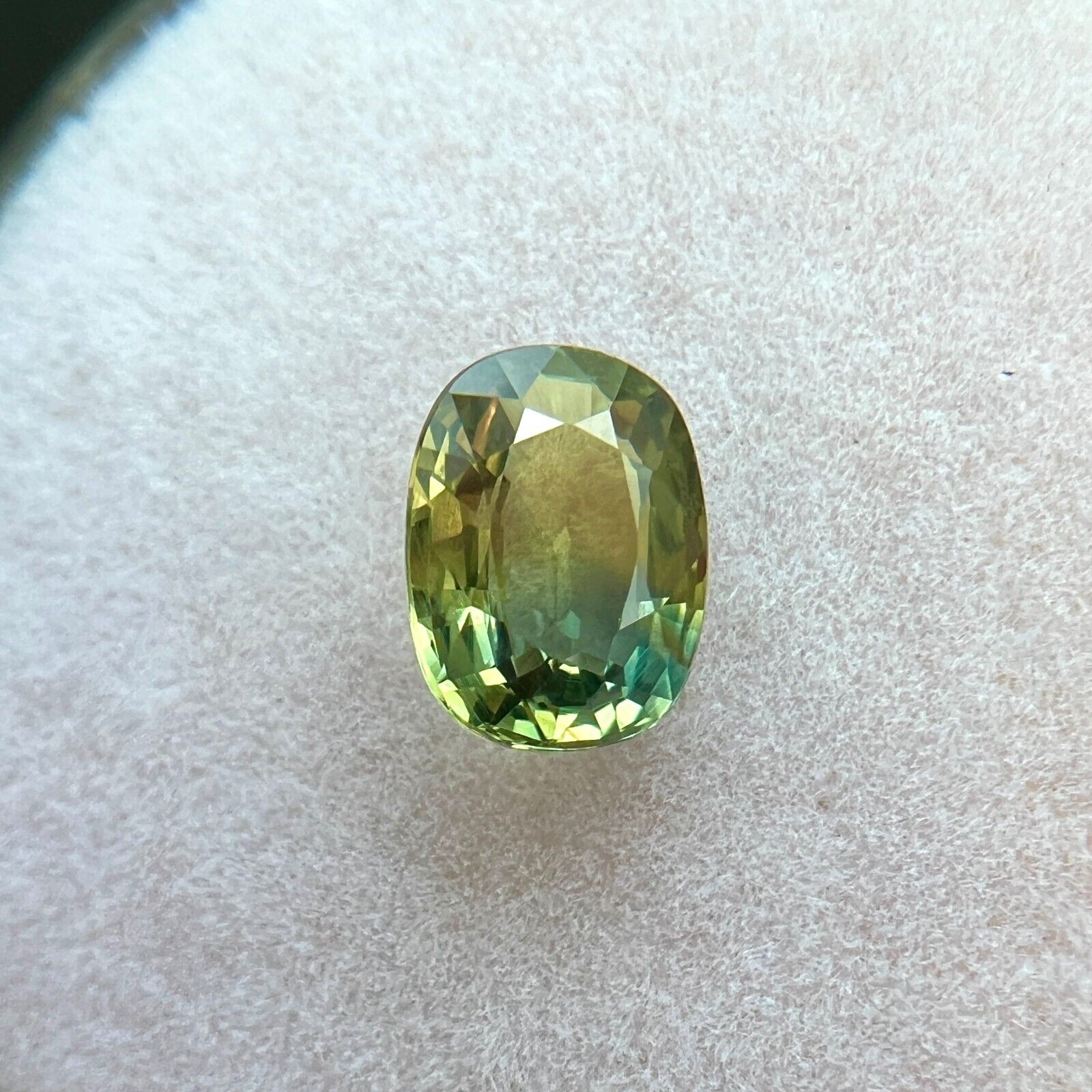 Natural 1.02ct UNTREATED Bi Colour Sapphire GIA CERTIFIED Cushion Cut Gem — view 5