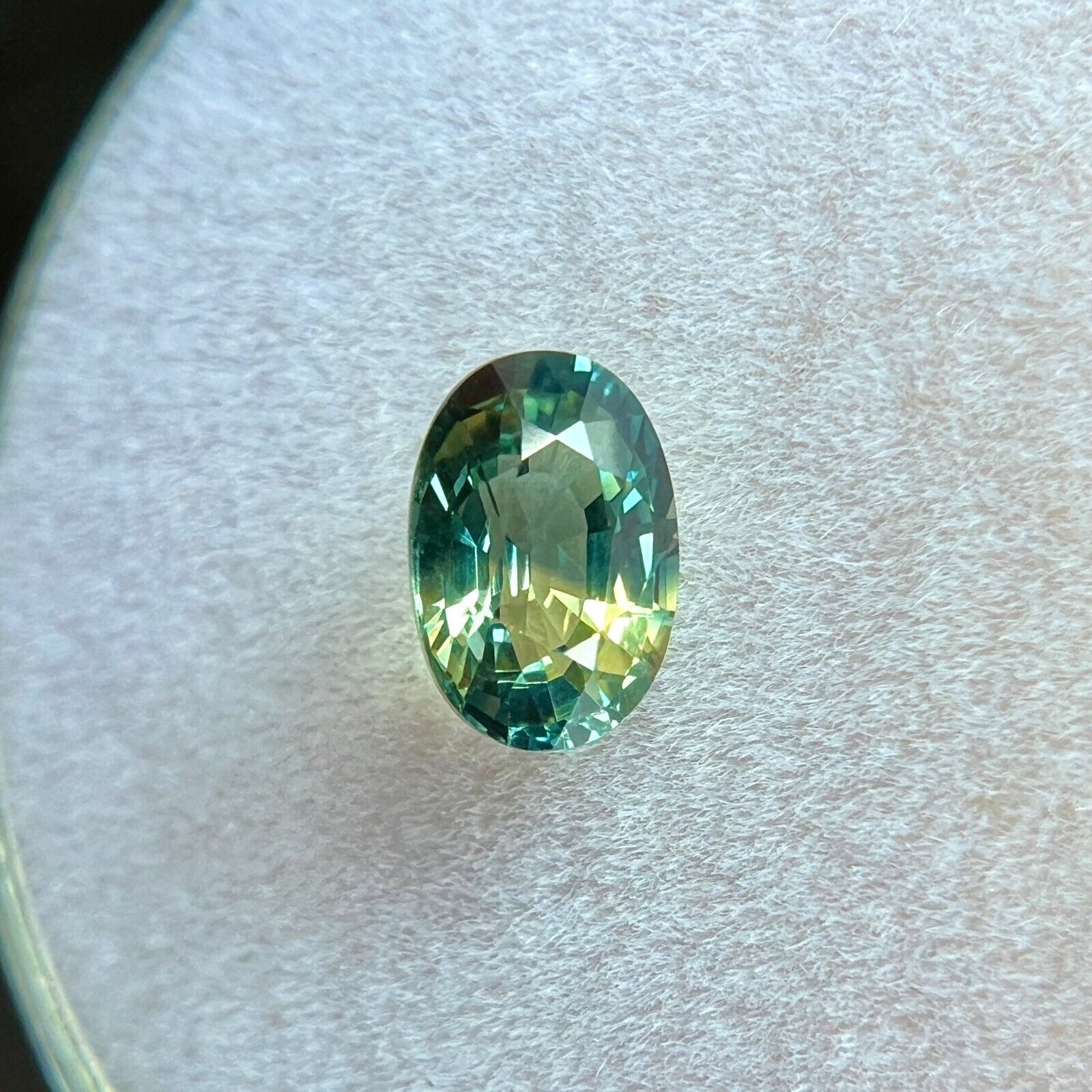 GIA CERTIFIED Australian Parti Colour Sapphire 0.86ct Yellow Green Blue Oval Cut — view 5