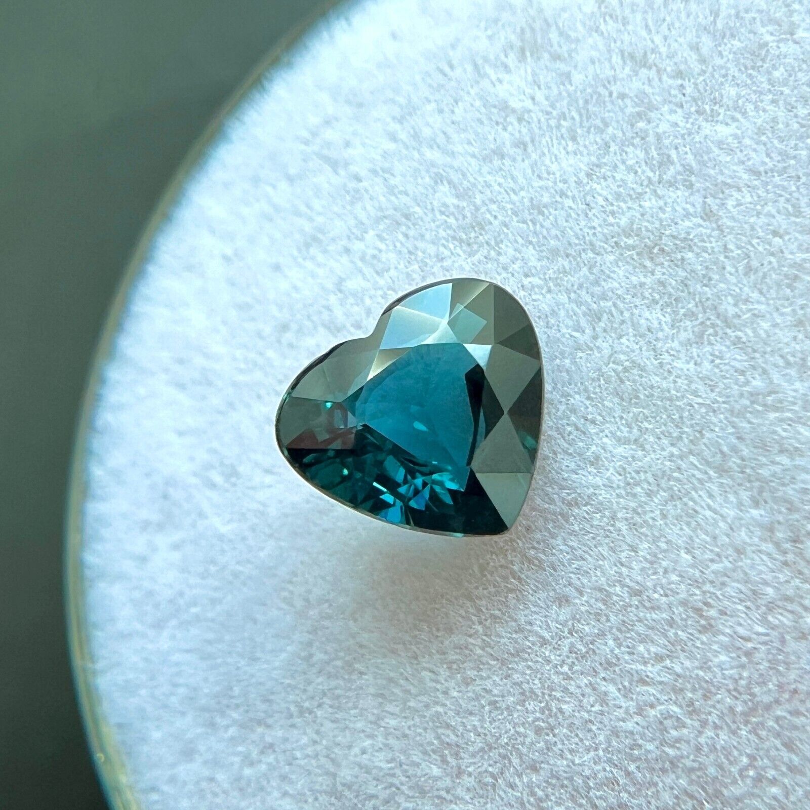 GIA CERTIFIED Natural 1.02ct Untreated Green Blue Sapphire 5.9x6.6mm Heart Cut — view 3