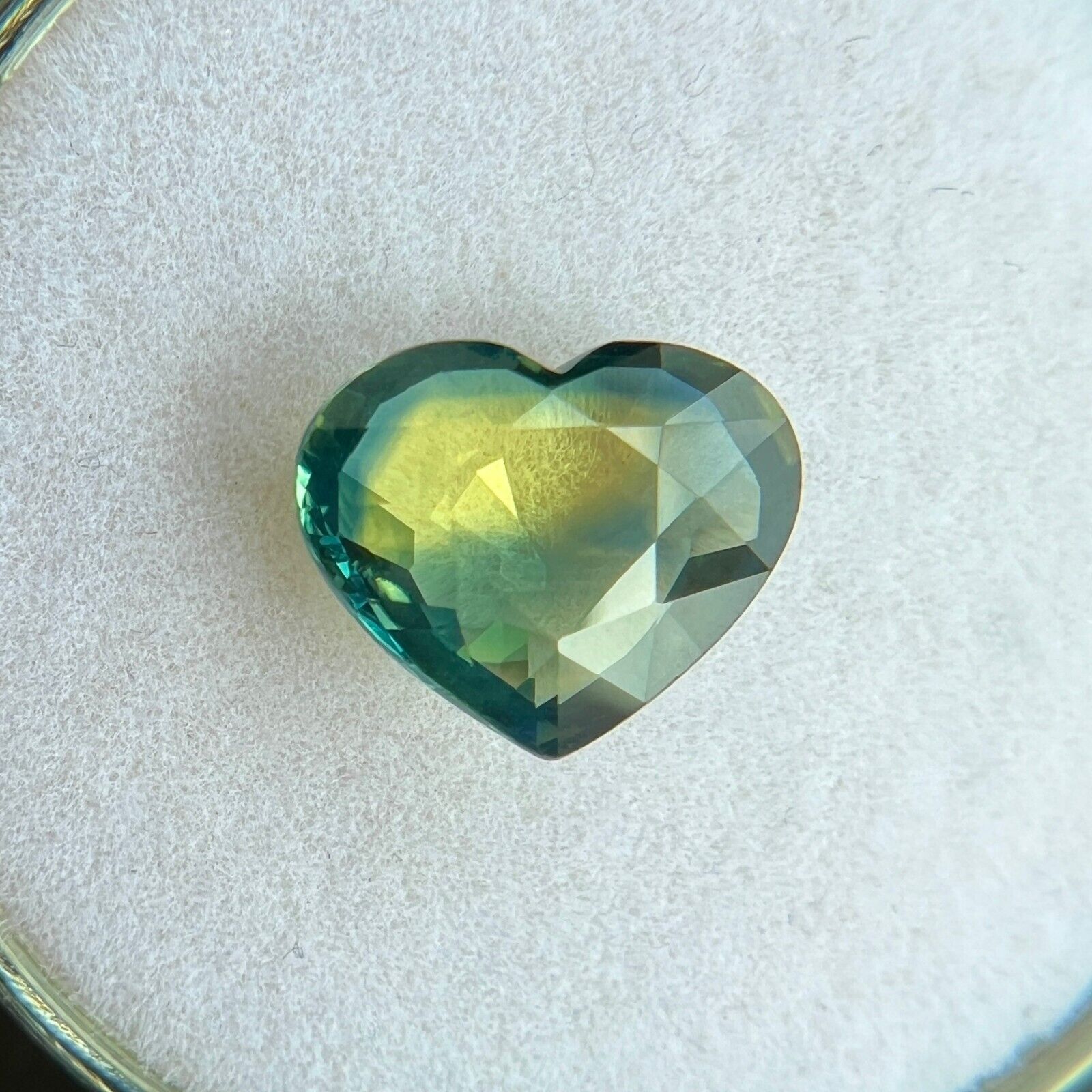 GIA CERTIFIED 2.29ct Sapphire Natural Australian Bi Colour UNTREATED Heart Cut — view 5
