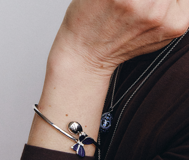 Fabergé 18K White Gold Blue Enamel Butterfly and Egg Cross Over Medium Size Bangle Bracelet 1824BT3128 — view 2