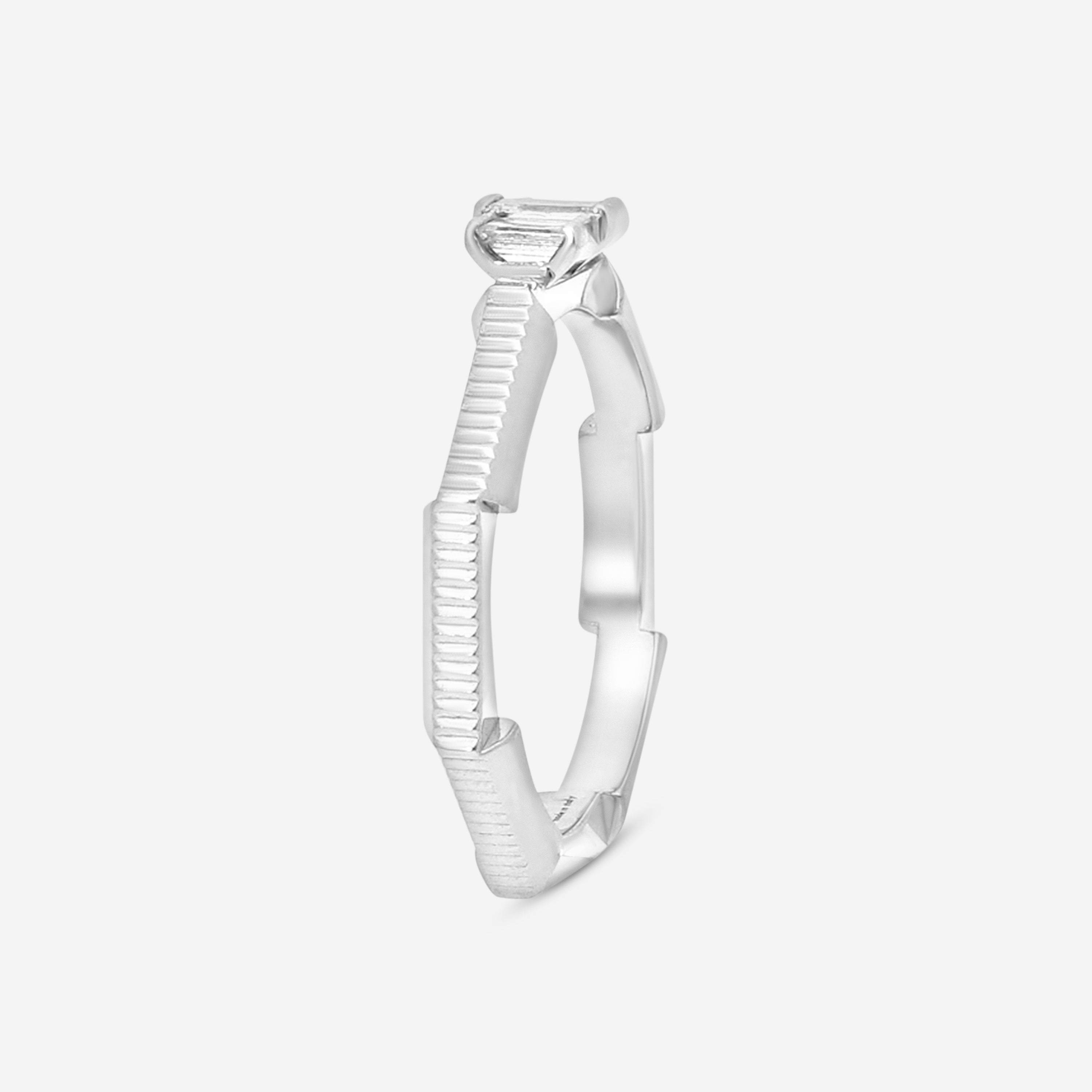 Gucci Link to Love 18K White Gold & Diamond Solitaire Ring YBC662457001013 — view 2