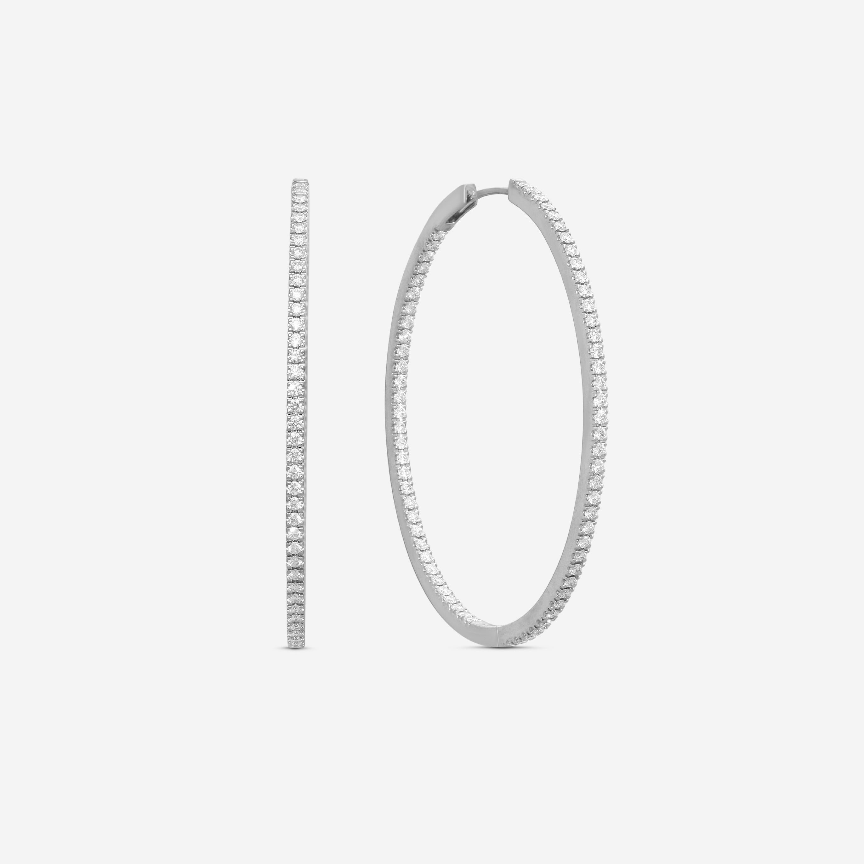 Mémoire 18K White Gold Diamond Oval Hoop Earrings CHHO223