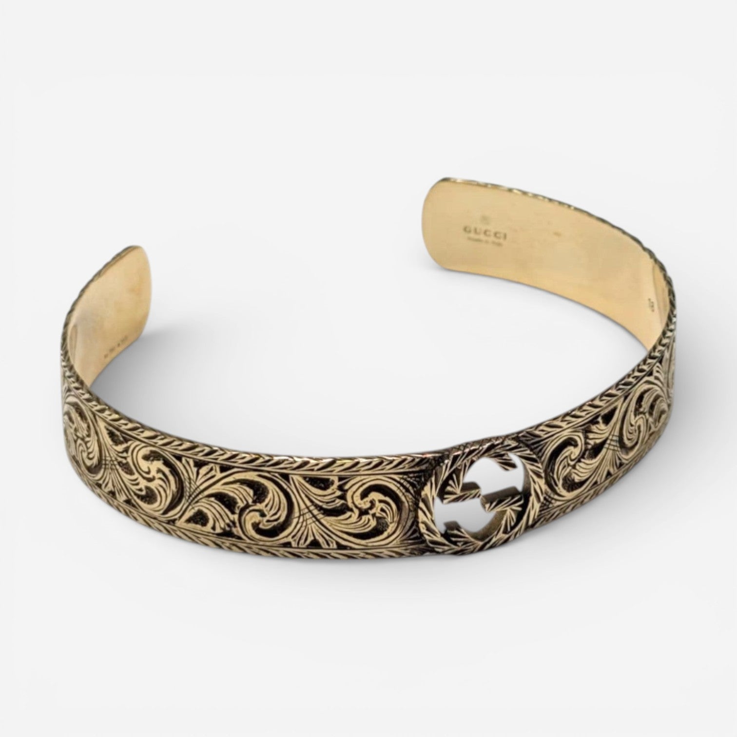 Gucci Interlocking GG 18K Yellow Gold Logo Engraved Cuff Bracelet YBA5798940010 — view 4