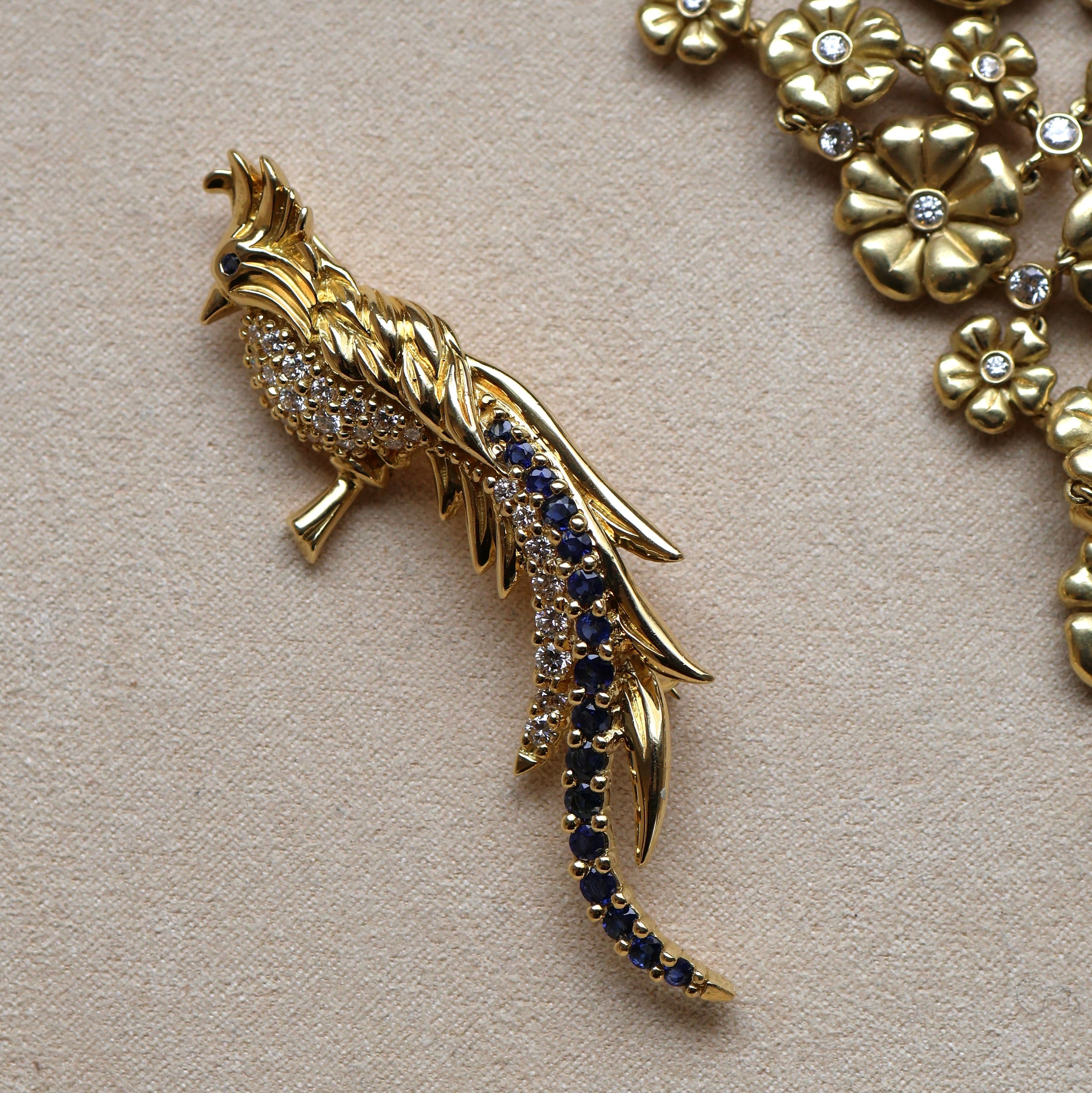 Suna 18K Yellow Gold Sapphire & Diamond Paradise Bird Pin P7300SY — view 2