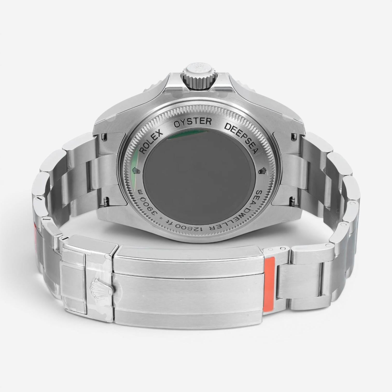 Rolex Sea-Dweller Stainless Steel Automatic Men's Watch 116660 — view 4