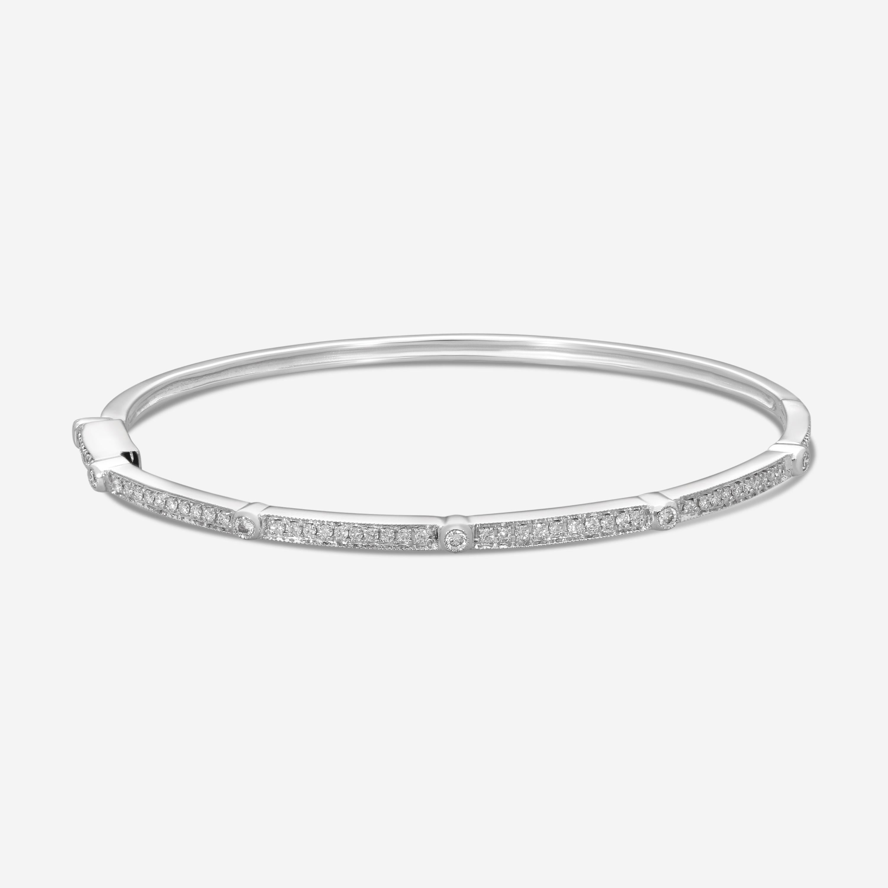 Leslie Greene 18K White Gold Diamond Bangle Bracelet B52163W