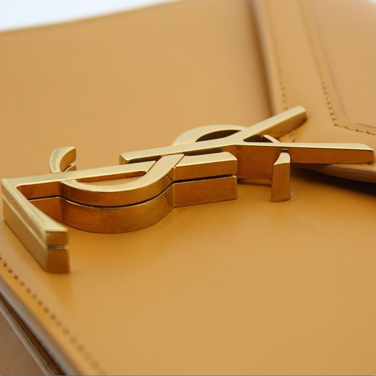 Yves Saint Laurent Cassandra Beige Leather Shoulder Bag 532750 — view 5