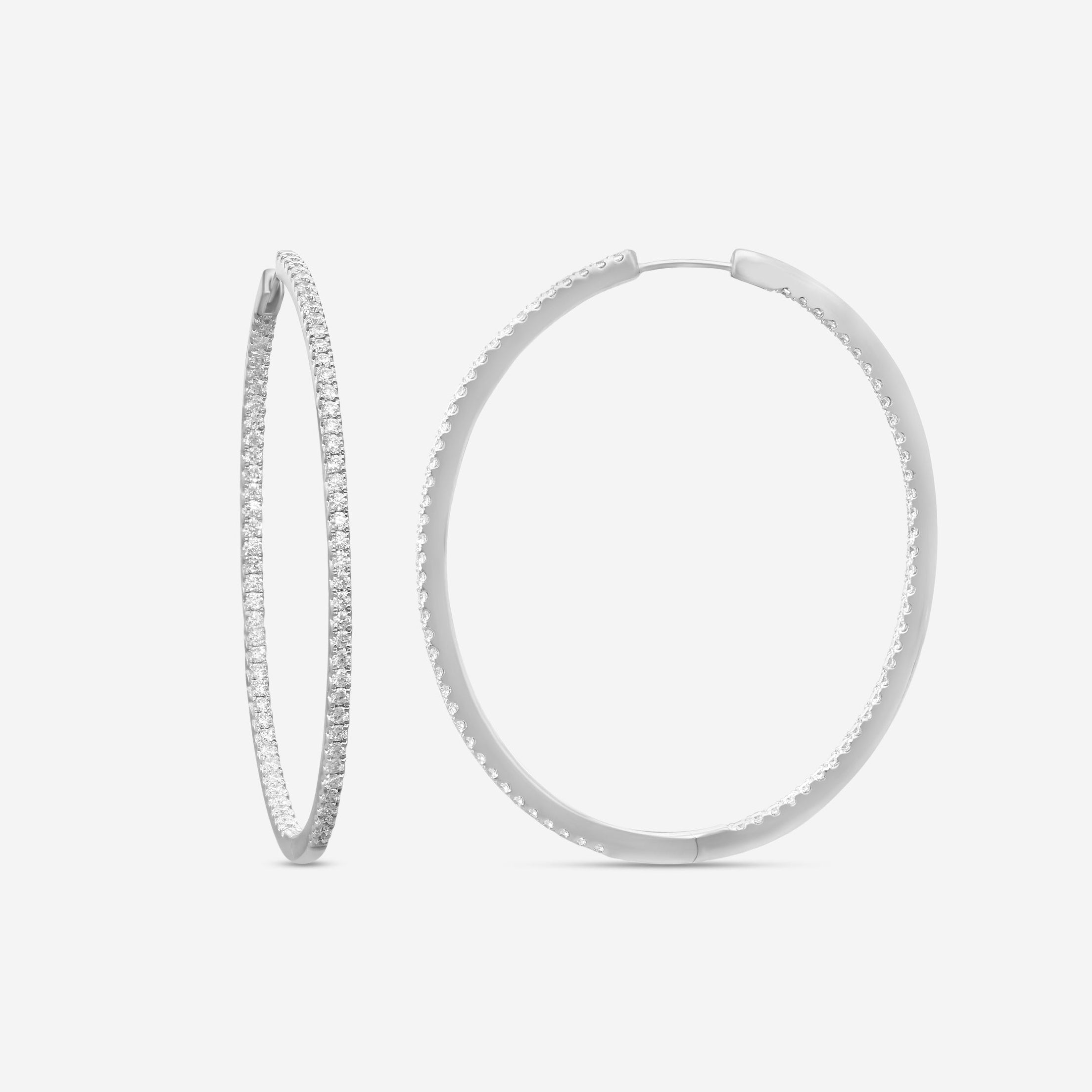 Mémoire 18K White Gold Diamond Oval Hoop Earrings CHHO127-18KW — view 3