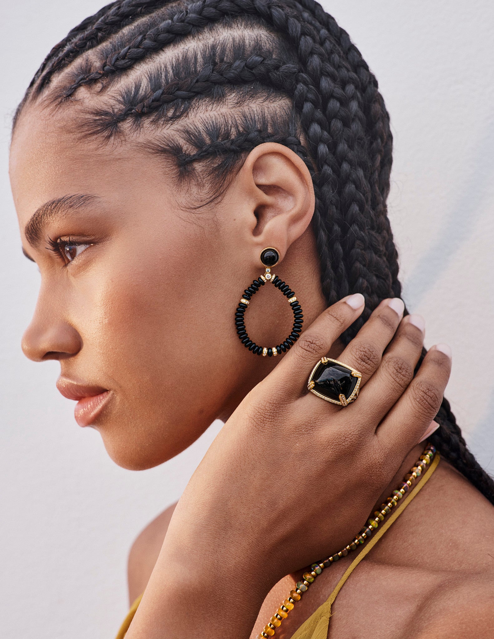 Goshwara G-One 18K Yellow Gold Black Onyx & Diamond Drop Earrings JE0411-OX-Y — view 2