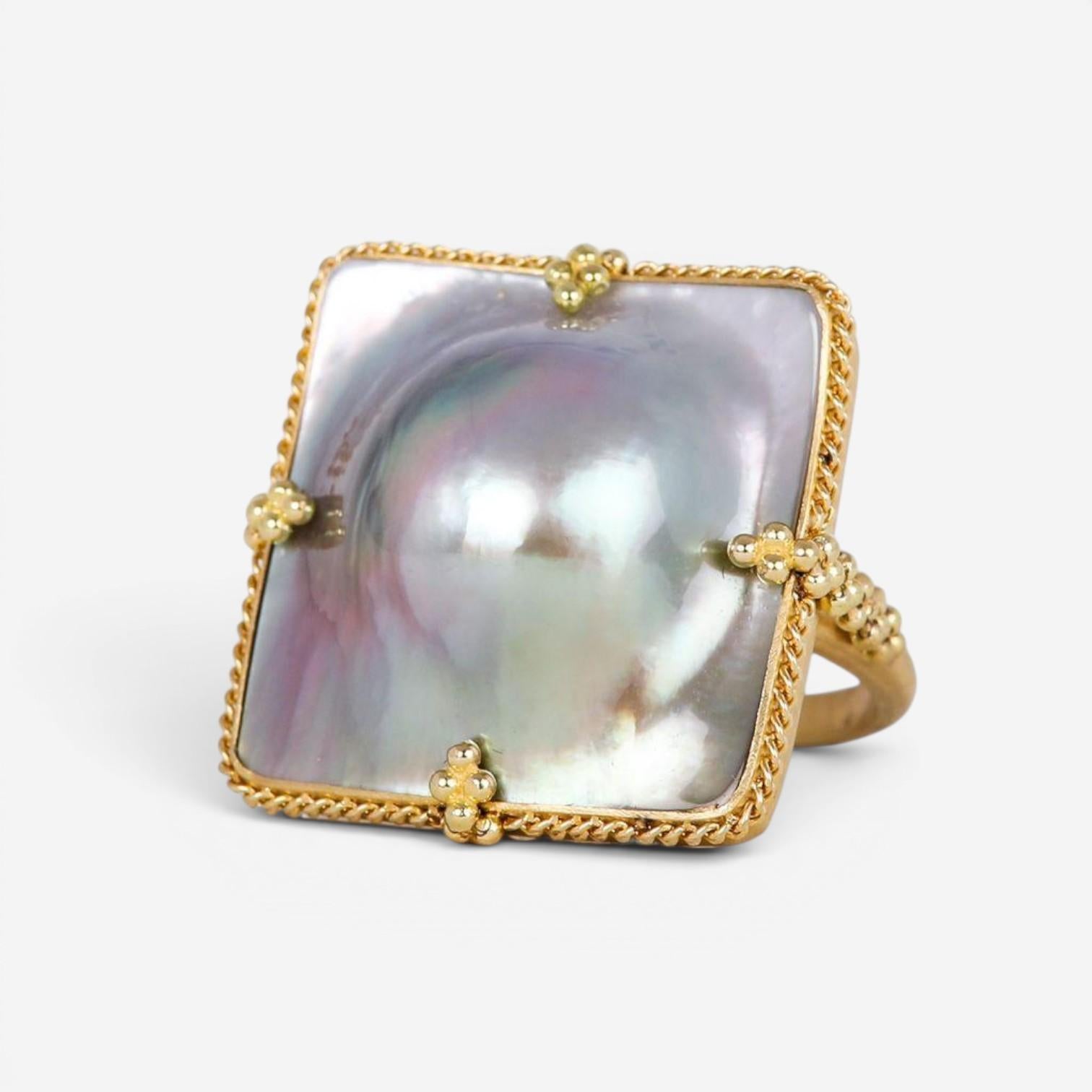 Amáli One of a Kind 18K Yellow Gold Mabe Pearl Statement Ring Sz. 7 R-2467-MP