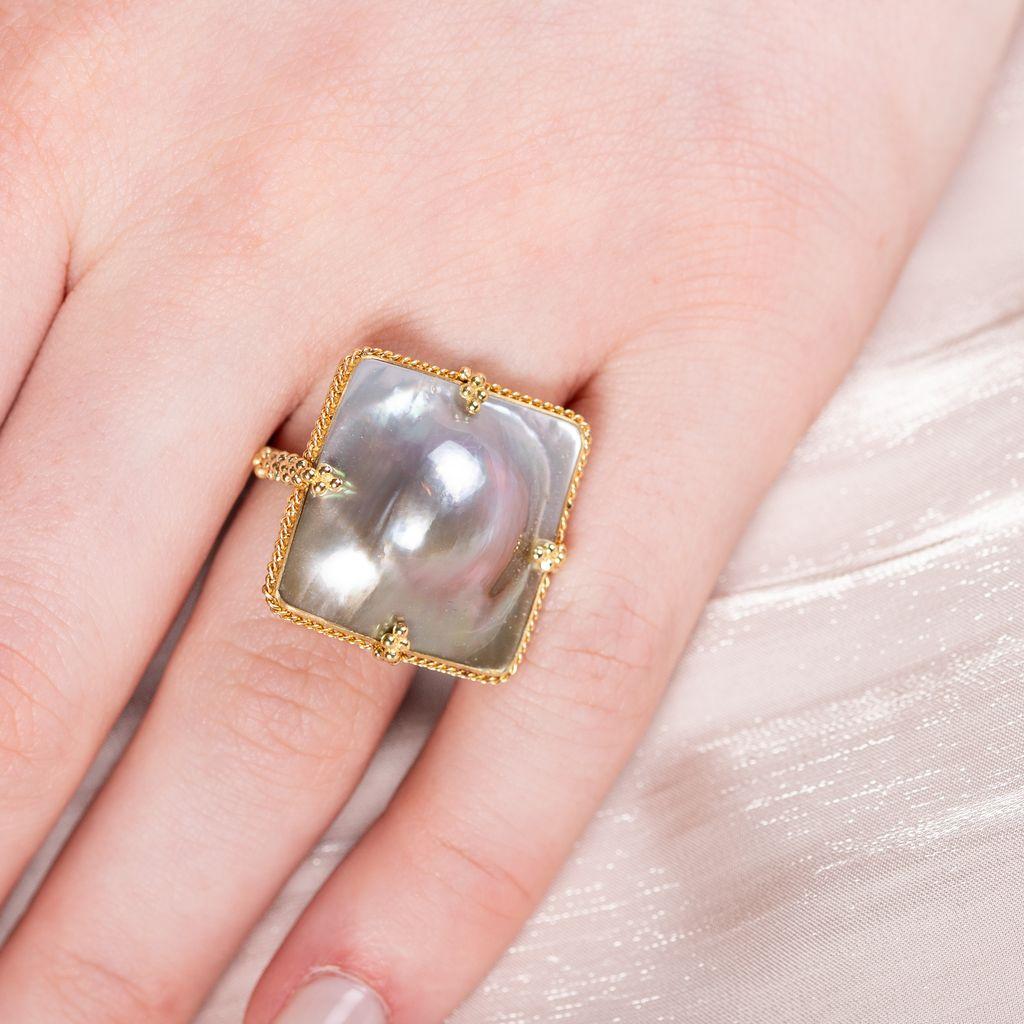 Amáli One of a Kind 18K Yellow Gold Mabe Pearl Statement Ring Sz. 7 R-2467-MP — view 4