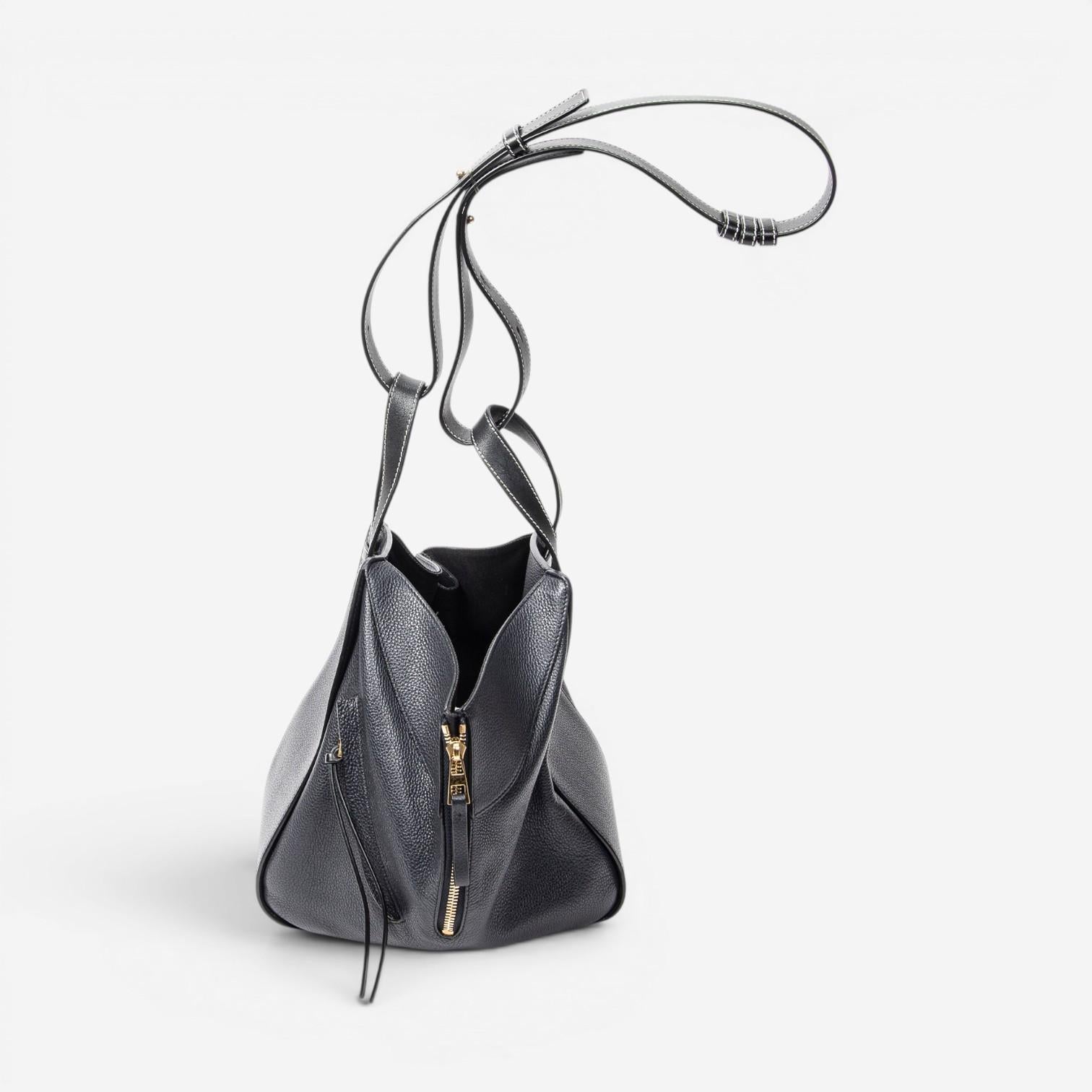 Loewe Hammock Small Navy Grained Calfskin Leather Shoulder Bag ABC4082 — view 4