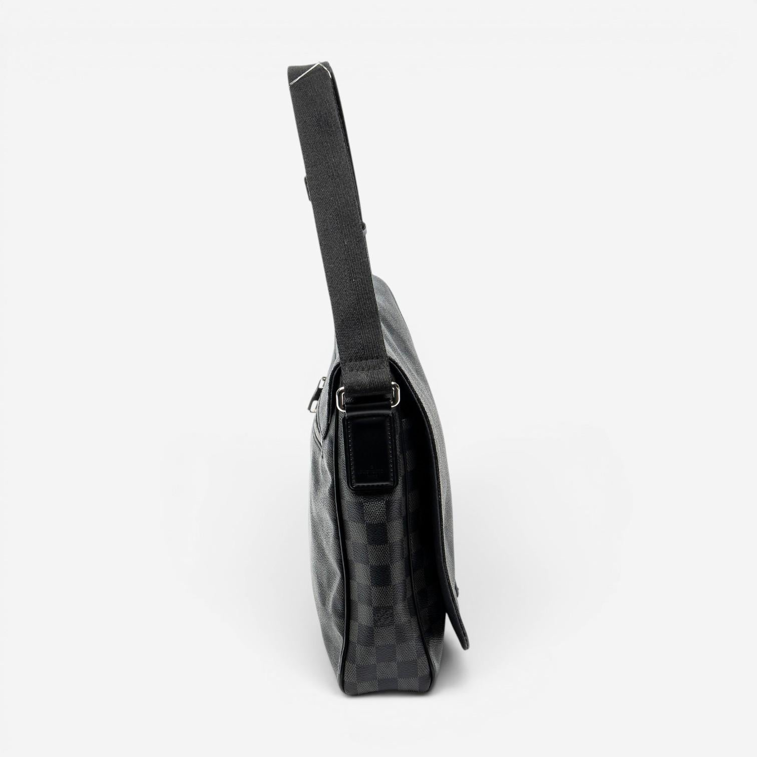 Louis Vuitton Daniel Black & Gray Damier Graphite Coated Canvas Shoulder Bag ABC — view 4