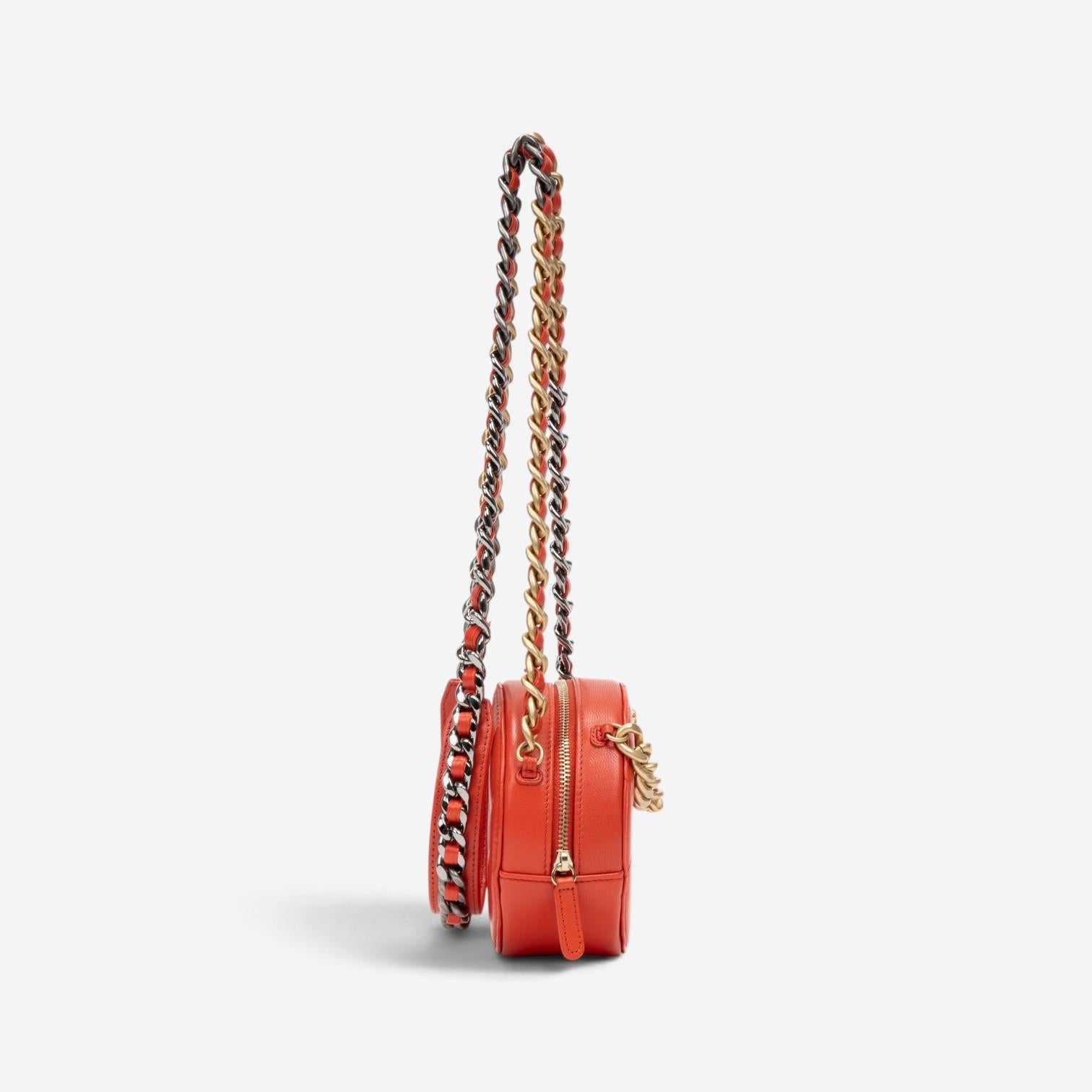 Chanel Red Lambskin 19 Round Mini Clutch GTU0736 — view 3