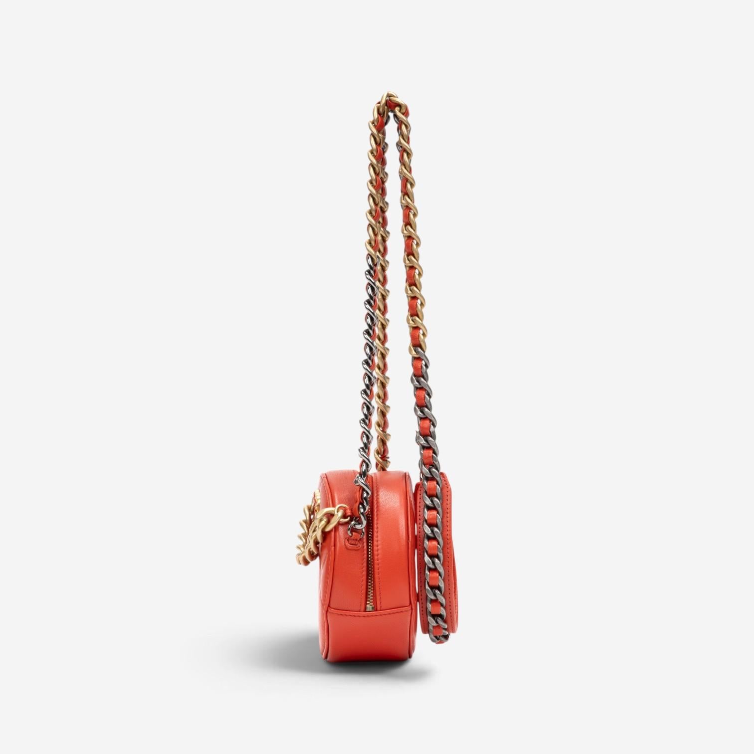 Chanel Red Lambskin 19 Round Mini Clutch GTU0736 — view 4