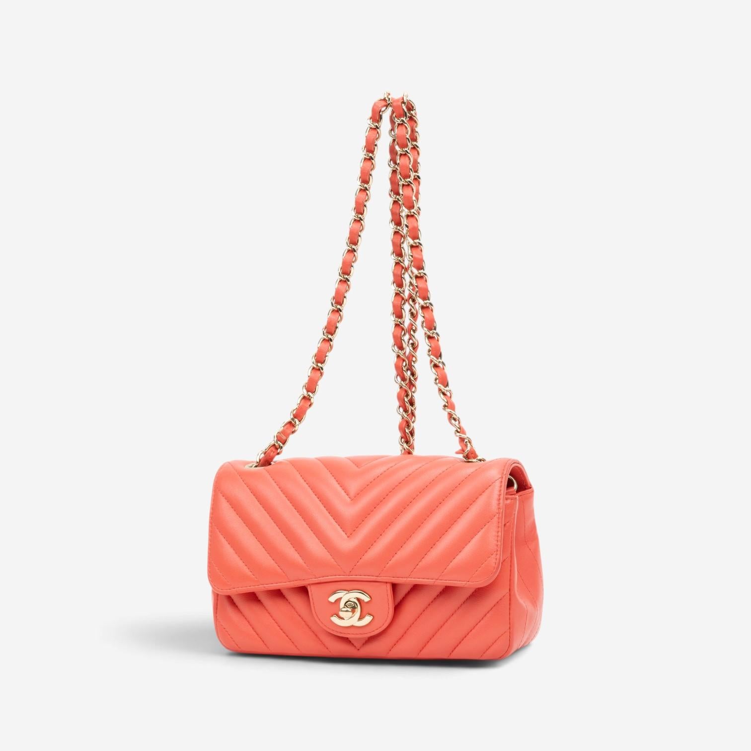 Chanel Classic Pink Lambskin Leather Single Flap Bag GTU0065 — view 2
