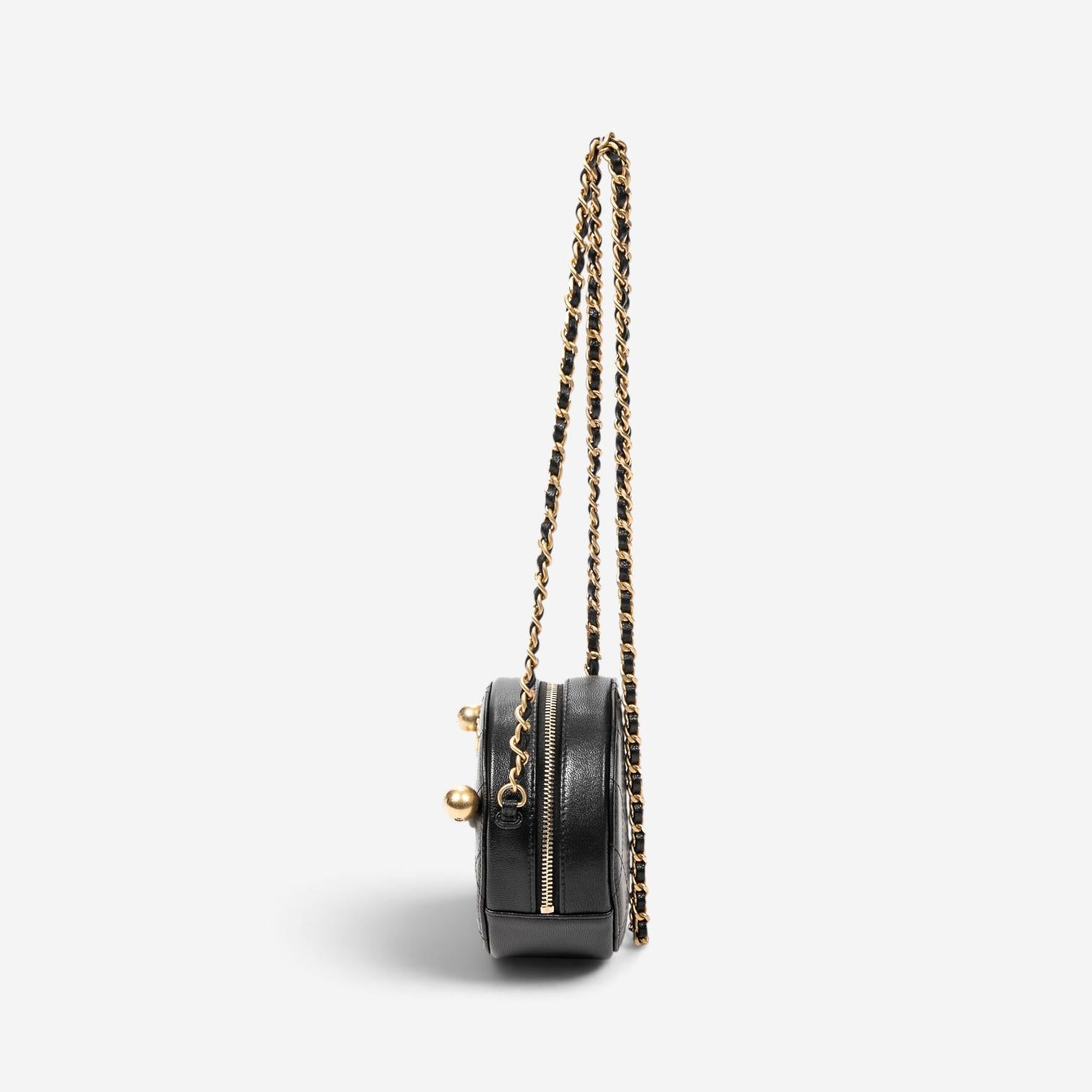 Chanel Black Quilted Lambskin Leather Front Pearl Round Chain Clutch AAW6884 — view 3